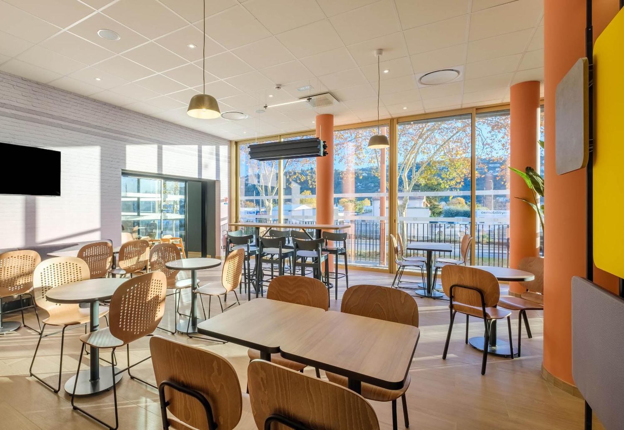 B&B Hotel Nice Stade Riviera المظهر الخارجي الصورة