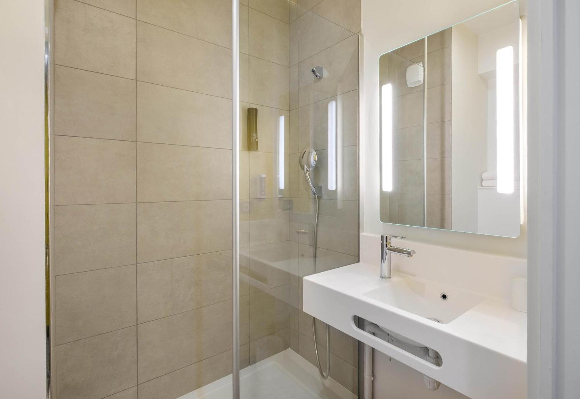 B&B Hotel Nice Stade Riviera المظهر الخارجي الصورة