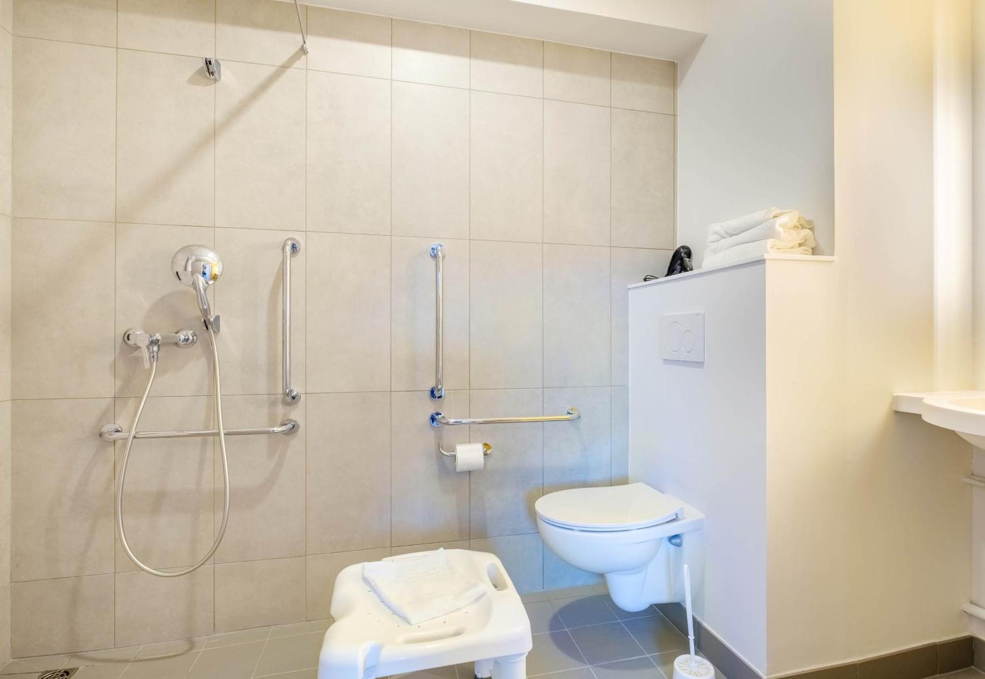B&B Hotel Nice Stade Riviera المظهر الخارجي الصورة